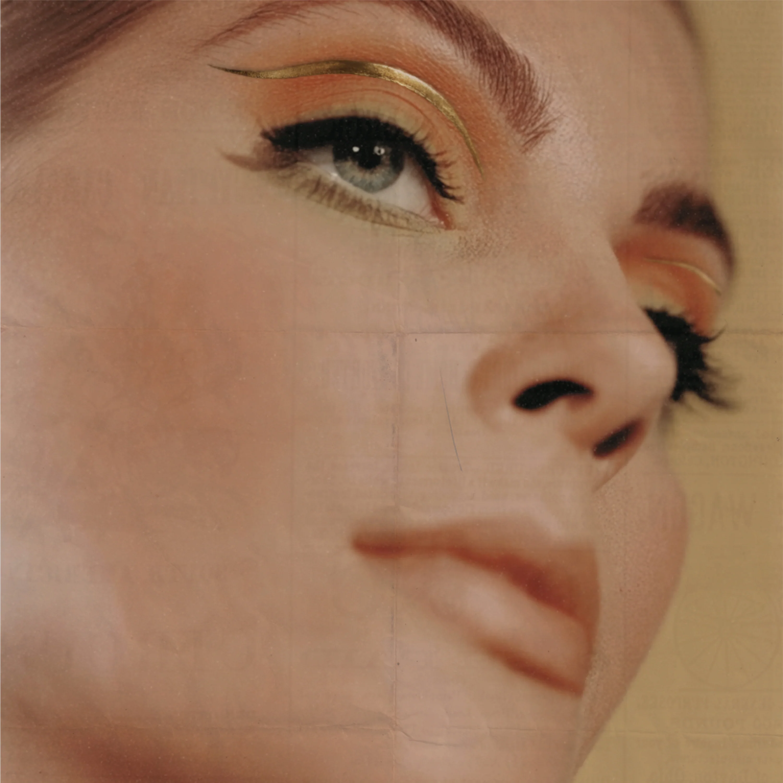 Golden Wing Eyeliner - Image 5