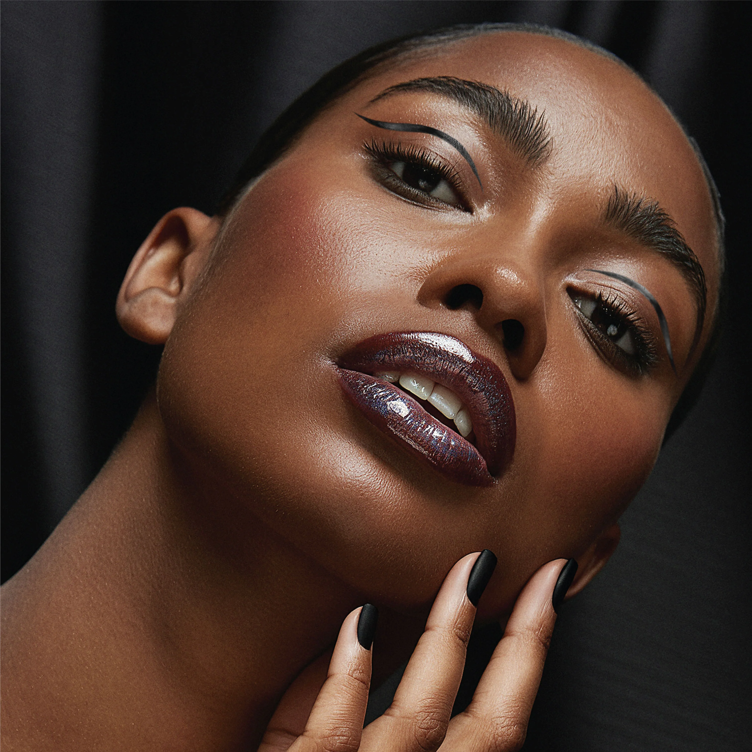 Onyx Wing Eyeliner - Image 6