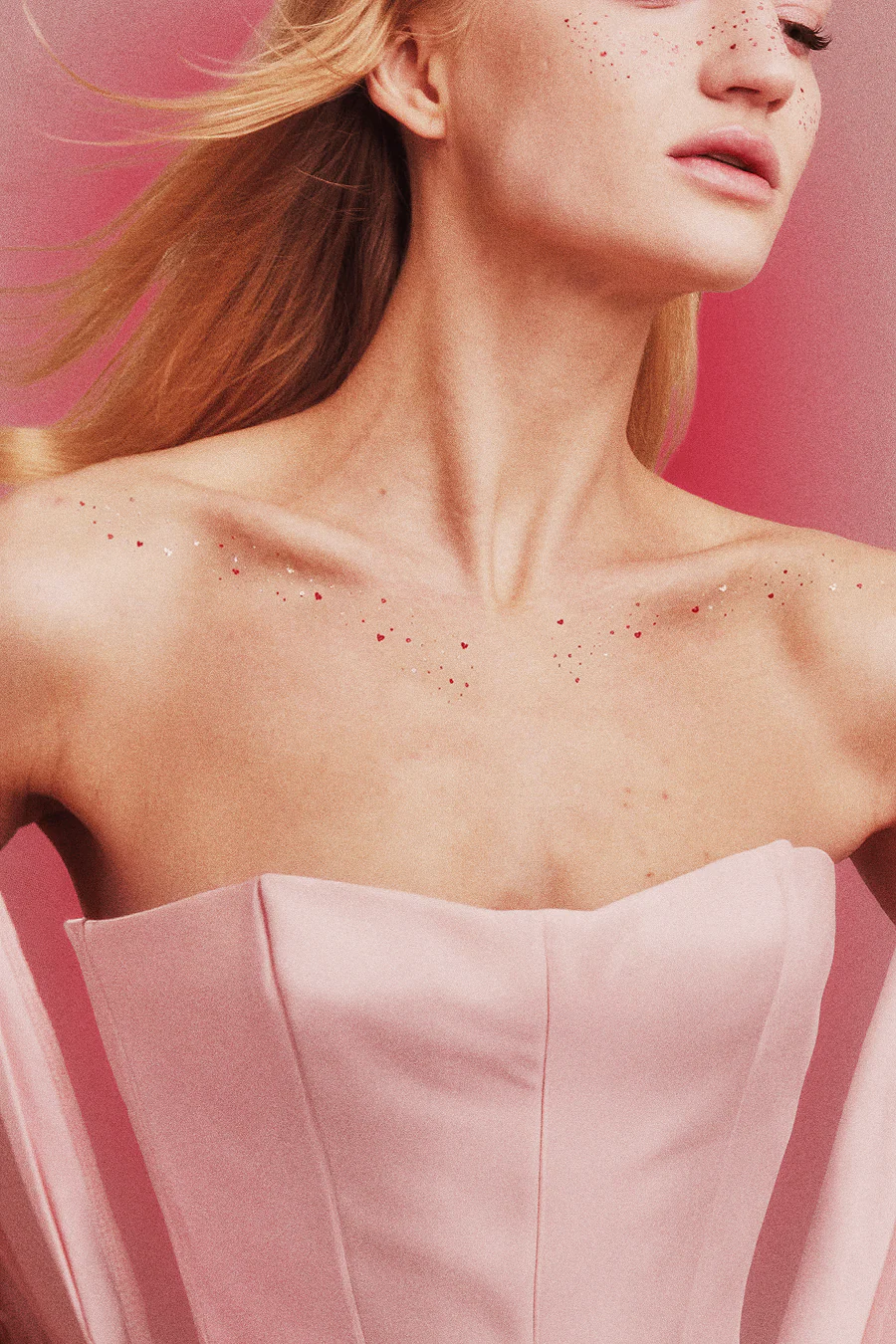 Sweetheart Decolletage - Image 3